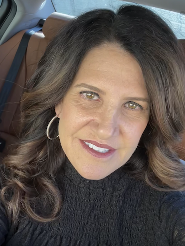 Headshot of Lisa Davis